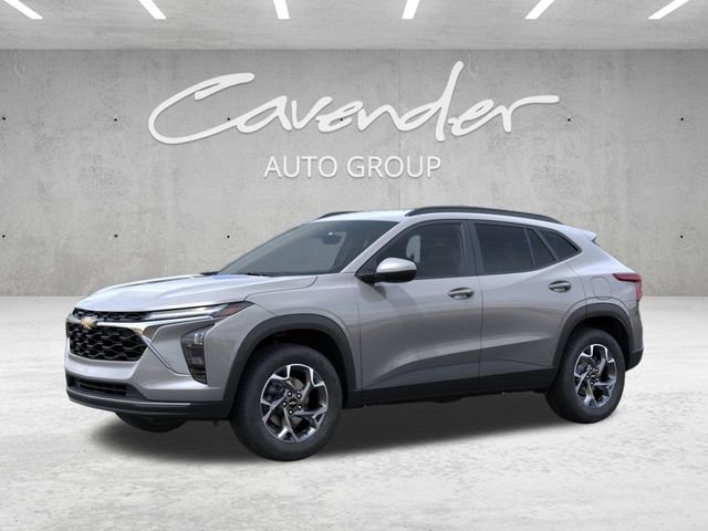 New 2026 Chevrolet Trax LT w/ Driver Confidence Package FWD image 2