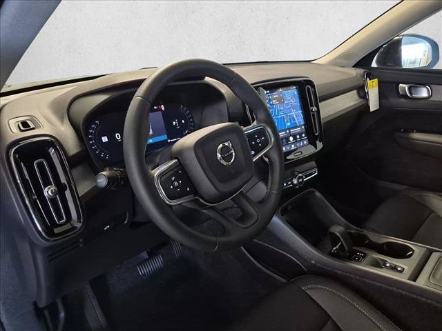 New 2026 Volvo XC40 B5 Core w/ Protection Package Premier AWD/4WD image 3