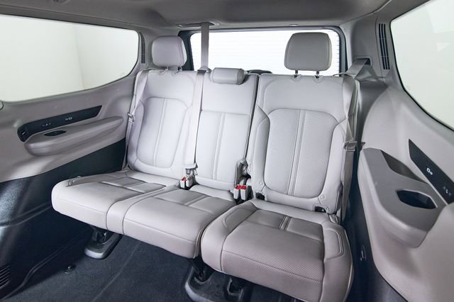 Used 2023 Jeep Wagoneer Series III w/ Premium Group I image 21