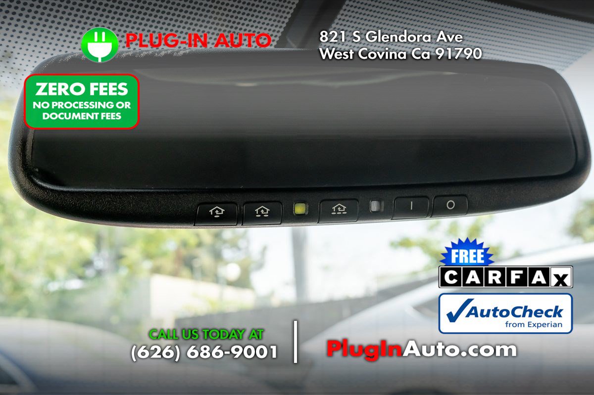 Used 2009 Nissan 370Z Touring RWD image 24