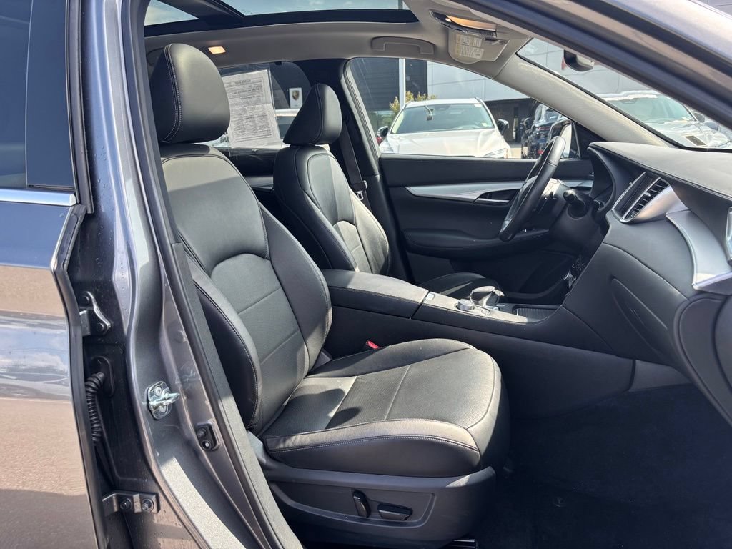 Used 2021 INFINITI QX50 Sensory w/ Accent Package AWD/4WD image 19