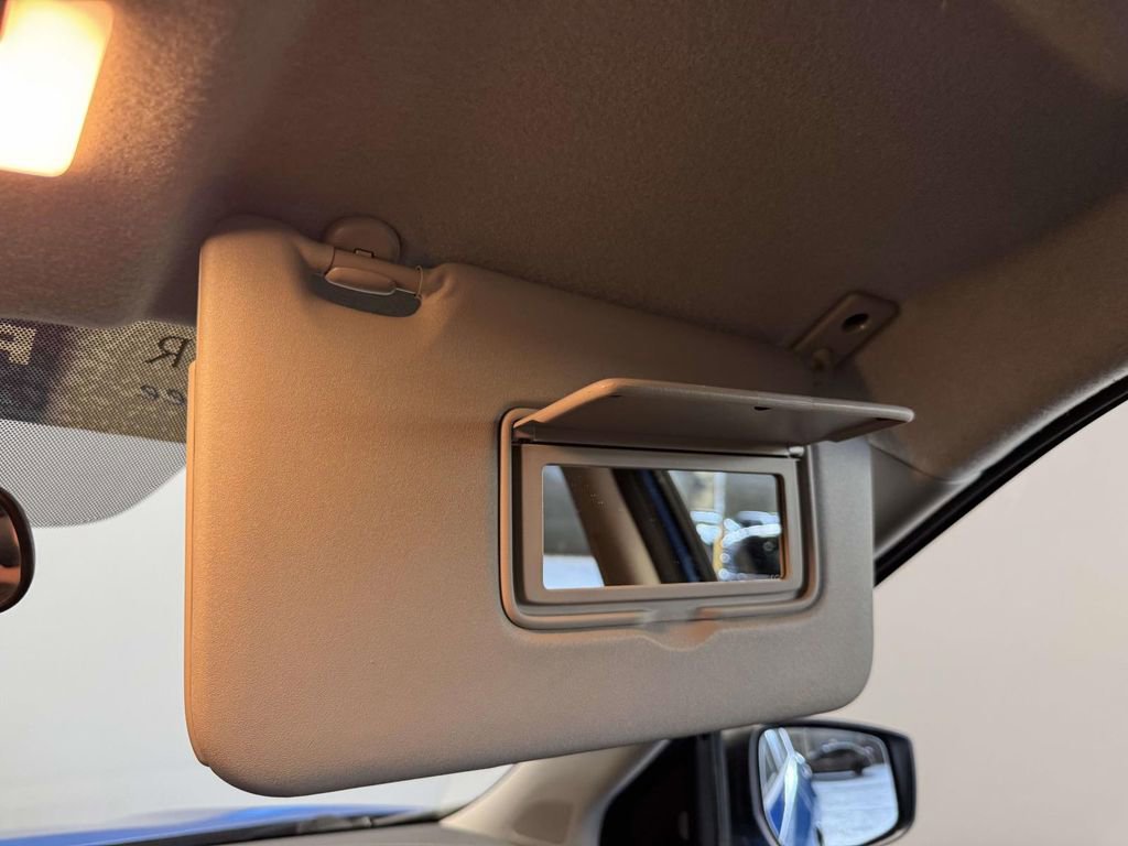 Used 2024 Nissan Kicks S image 28