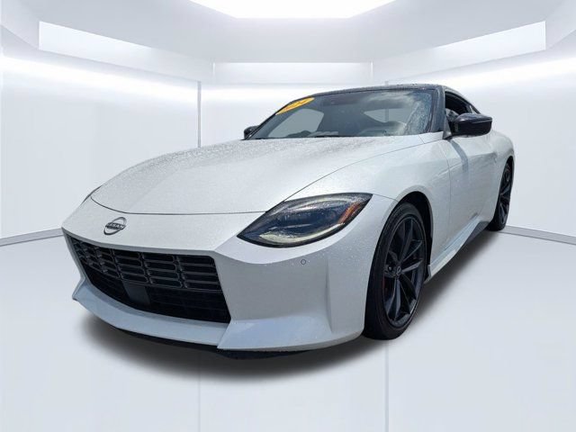 Used 2024 Nissan Z Performance w/ Floor Mat Package RWD image 8