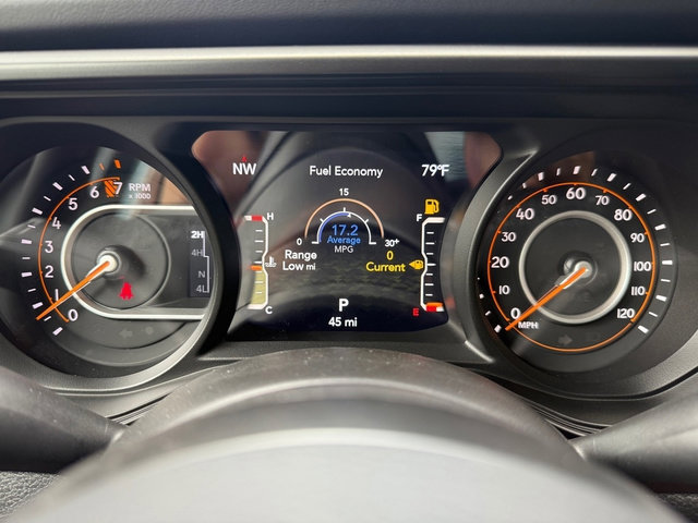 New 2025 Jeep Gladiator Mojave w/ Steel Bumper Group image 24