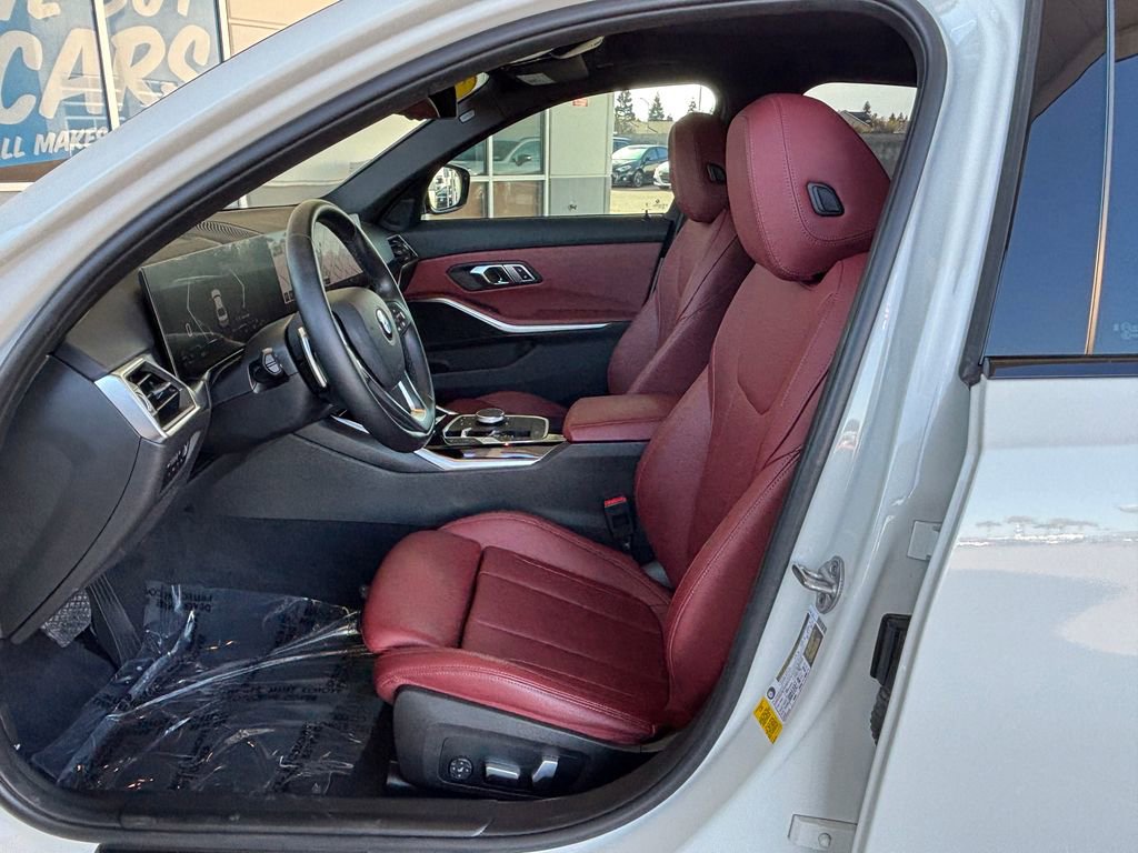 Used 2023 BMW 330i Sedan w/ Convenience Package image 24