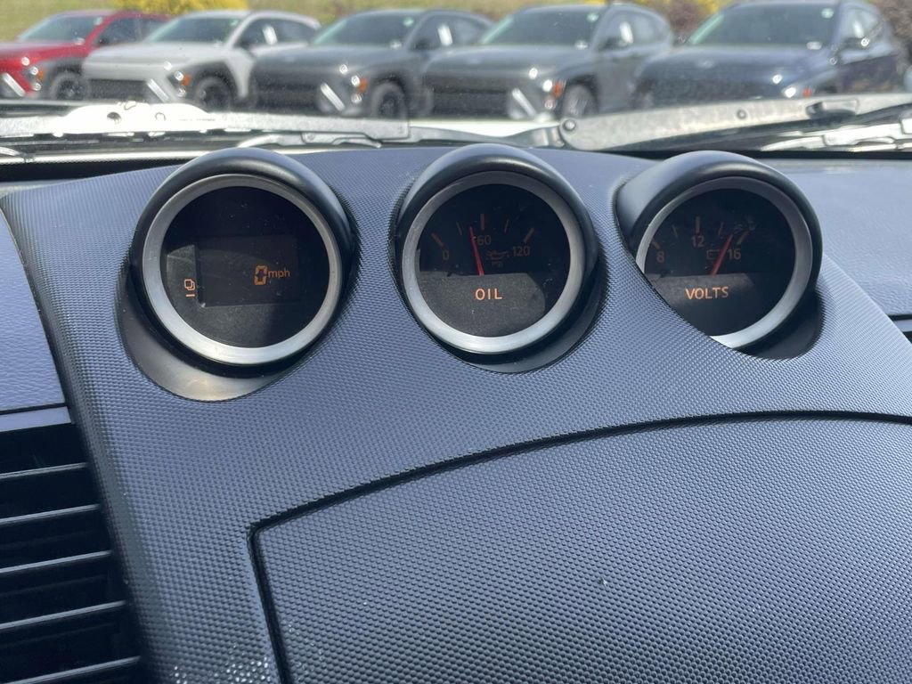 Used 2007 Nissan 350Z Touring RWD image 26