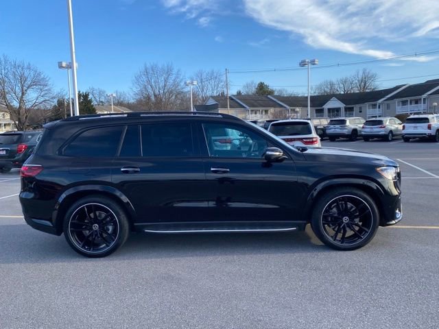 Used 2025 Mercedes-Benz GLS 580 4MATIC image 6