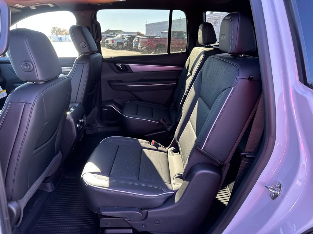 New 2026 Buick Enclave Sport Touring w/ Power Package image 17
