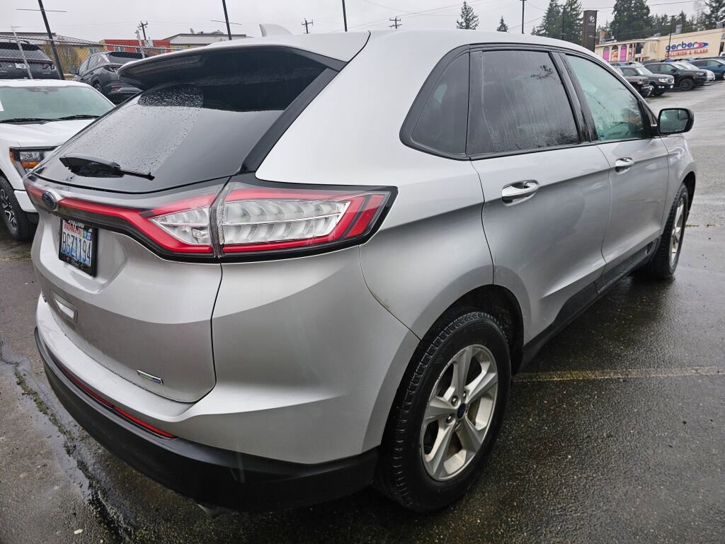 Used 2017 Ford Edge SE image 7