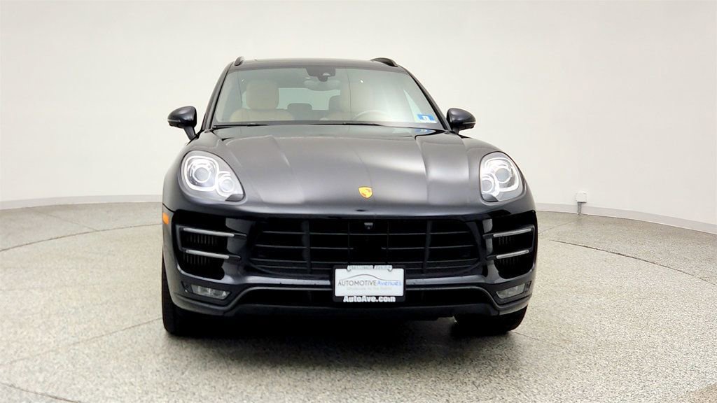 Used 2018 Porsche Macan Turbo image 2