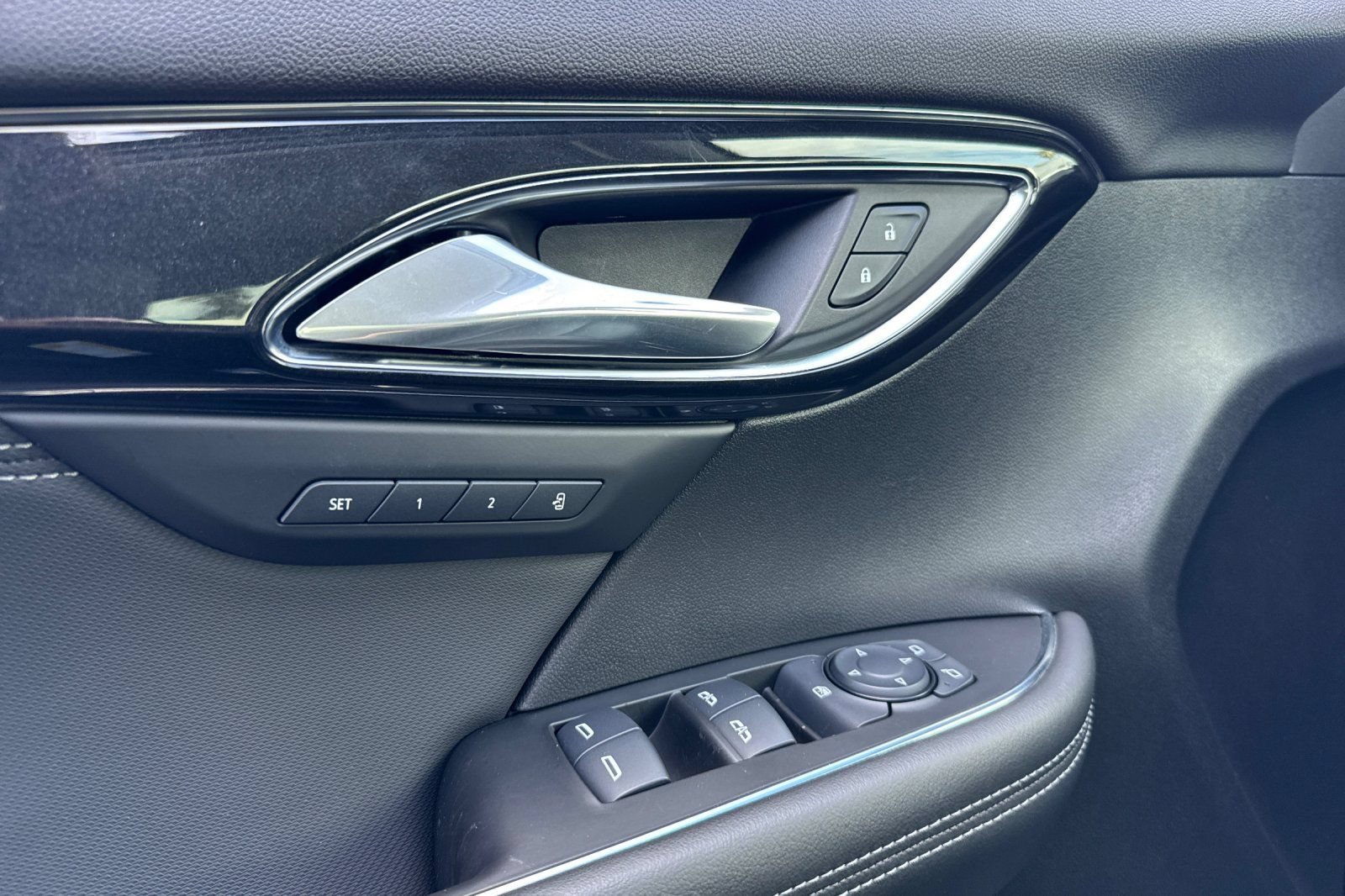Used 2024 Buick Envision Preferred AWD/4WD image 10