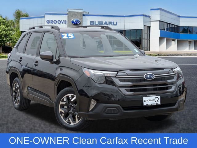 Used 2025 Subaru Forester Premium image 1