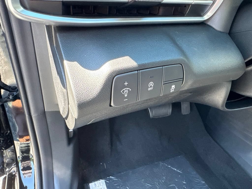 New 2026 Hyundai Elantra SE FWD image 11