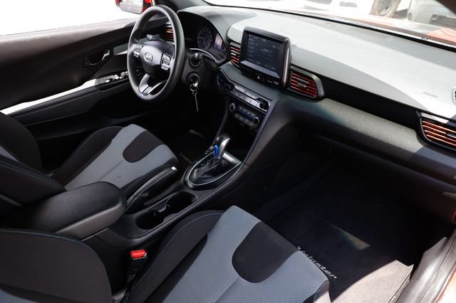 Used 2020 Hyundai Veloster 2.0 FWD image 18