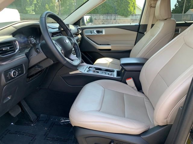 Used 2023 Ford Explorer Limited AWD/4WD image 12