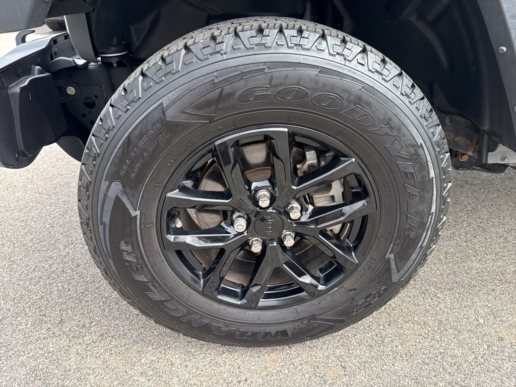Certified 2021 Jeep Gladiator Sport AWD/4WD image 9