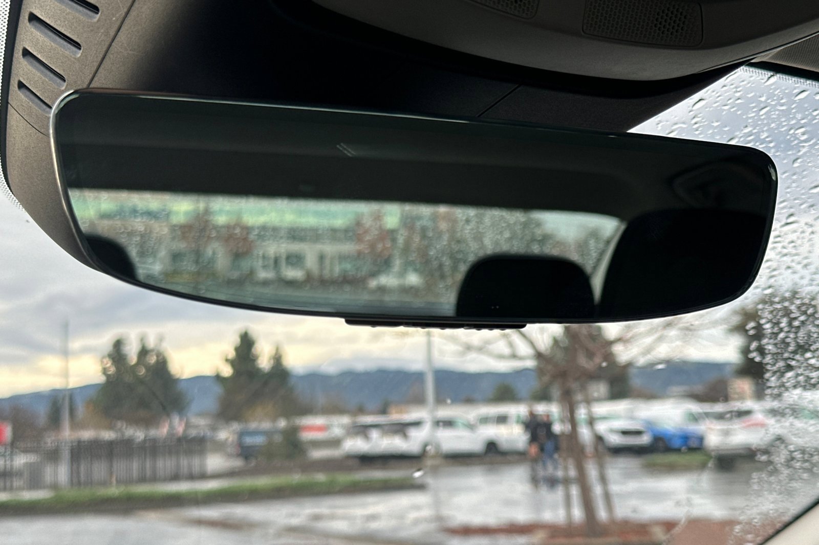 Used 2024 Volvo S60 B5 Plus image 24