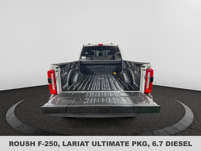 New 2026 Ford F250 Lariat w/ Black Appearance Package image 5