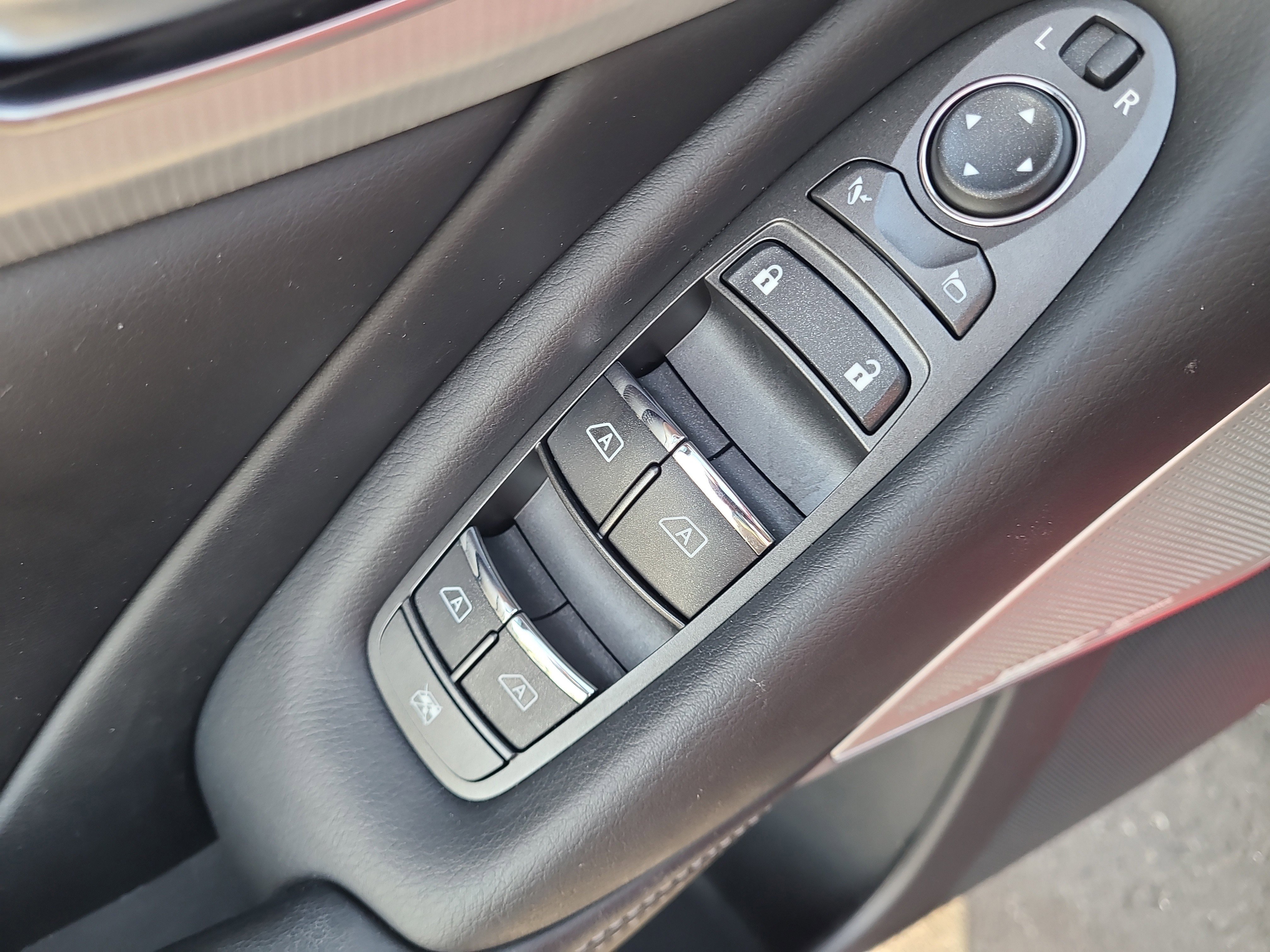 Used 2023 INFINITI Q50 Luxe w/ Cargo Package image 22