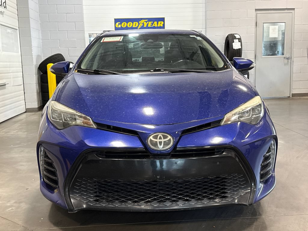 Used 2018 Toyota Corolla SE w/ Body Protection Package FWD image 2