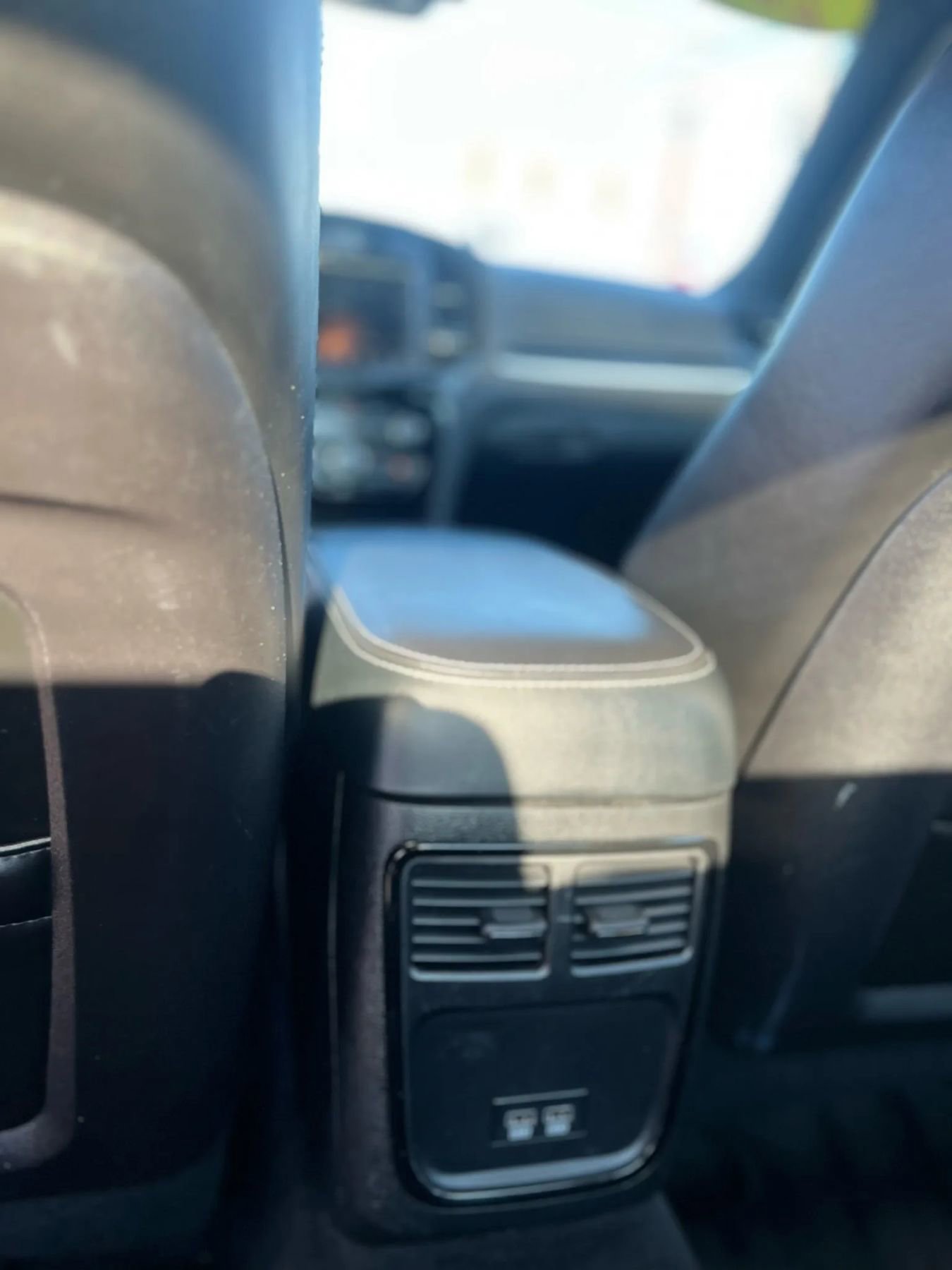 Used 2018 Chrysler 300 S w/ 300S Premium Group image 17