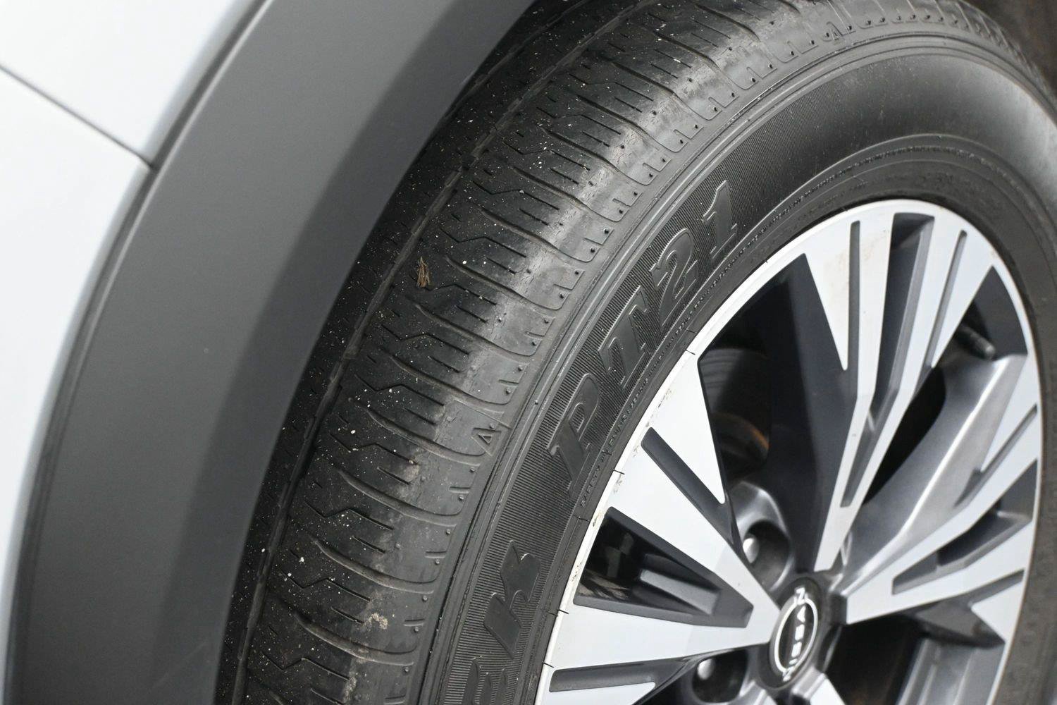 Used 2023 Nissan Rogue SV AWD/4WD image 13