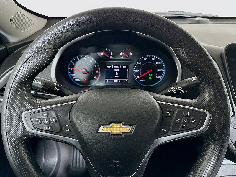 Used 2023 Chevrolet Malibu LT FWD image 12