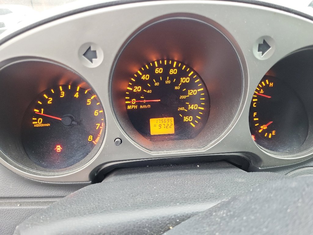 Used 2004 Nissan Altima 3.5 SE w/ Sport Pkg image 8