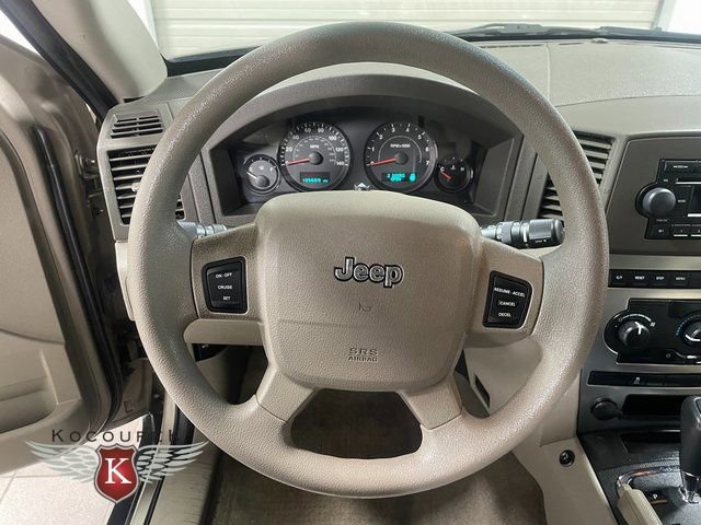 Used 2005 Jeep Grand Cherokee Laredo image 14