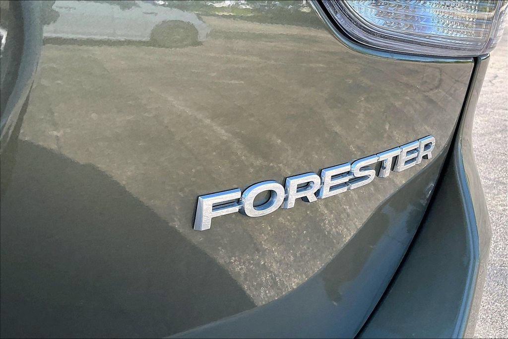 Certified 2023 Subaru Forester Premium AWD/4WD image 9
