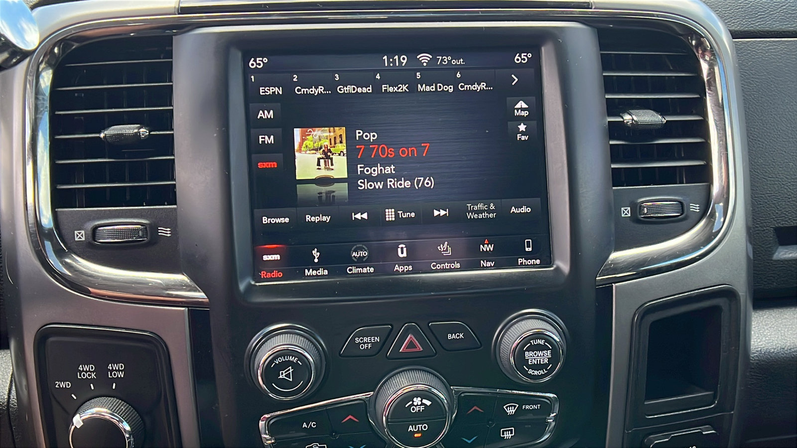 Used 2018 RAM 2500 Laramie w/ Sport Appearance Group AWD/4WD image 30