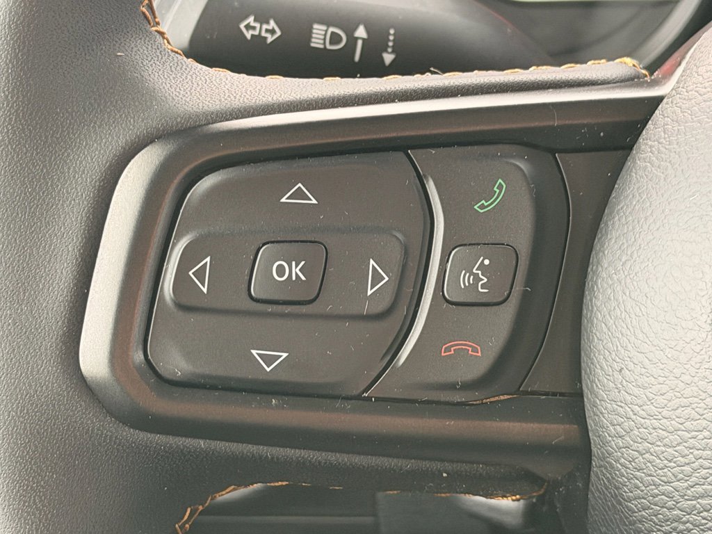 Used 2024 Jeep Gladiator Sport AWD/4WD image 26