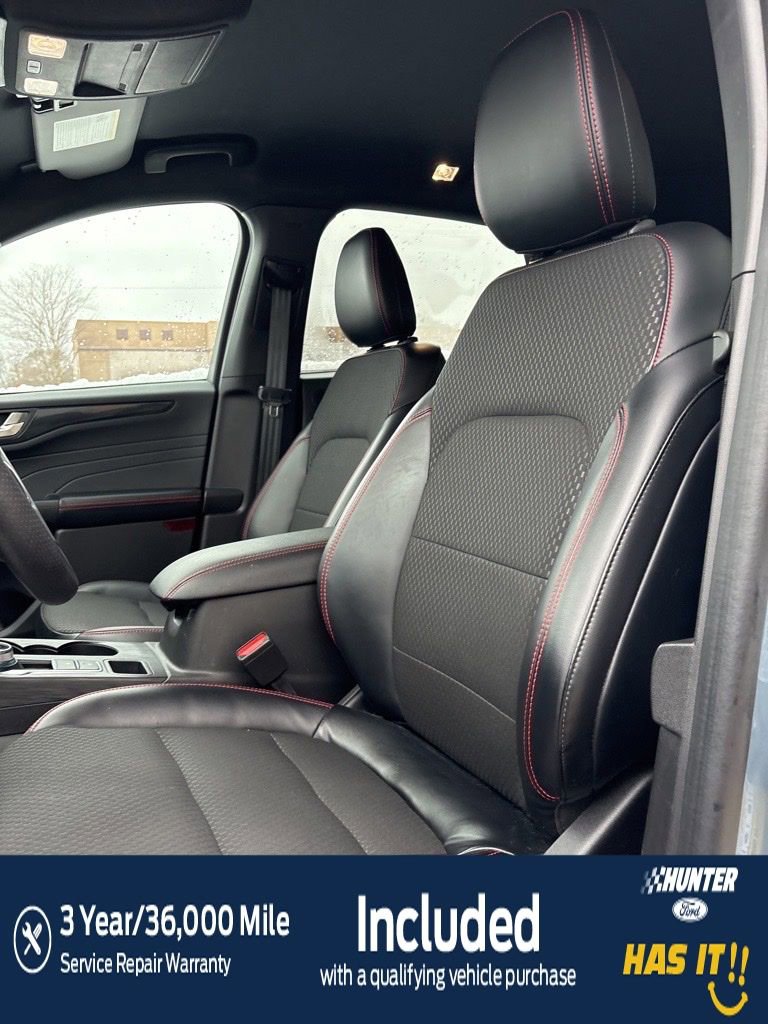 Used 2023 Ford Escape ST-Line Select w/ Tech Pack #2 image 4