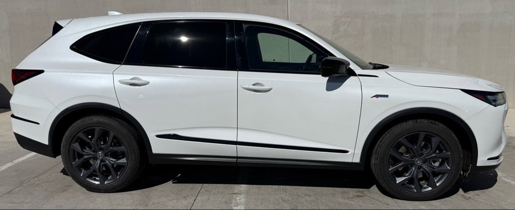 Used 2023 Acura MDX A-Spec image 3