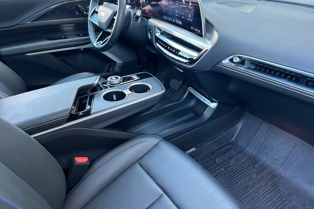 Certified 2024 Cadillac Lyriq Sport w/ LPO, Floor Liner Package AWD/4WD image 16