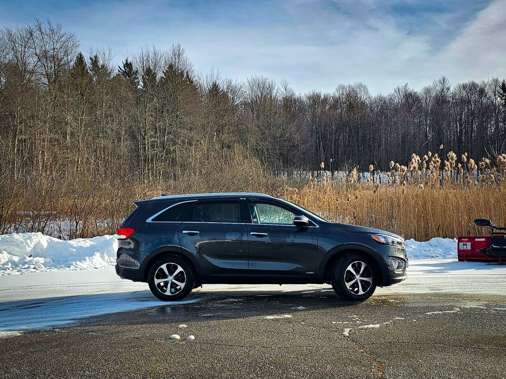 Used 2016 Kia Sorento EX image 3