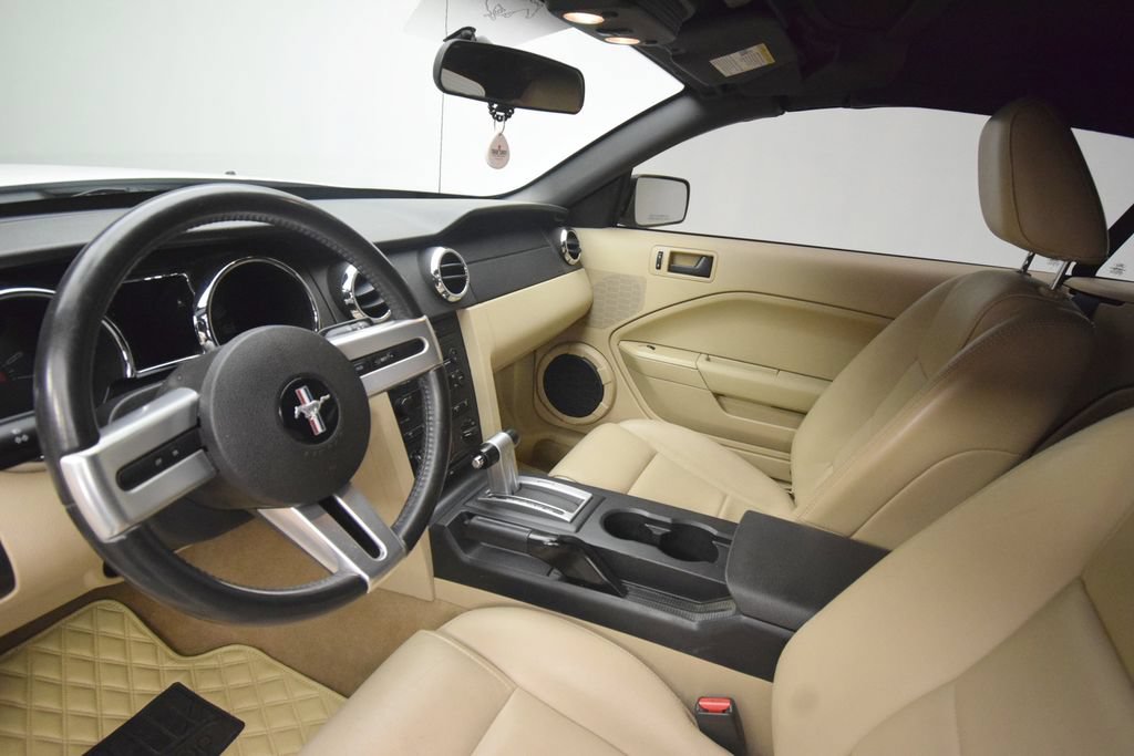Used 2006 Ford Mustang Premium RWD image 8