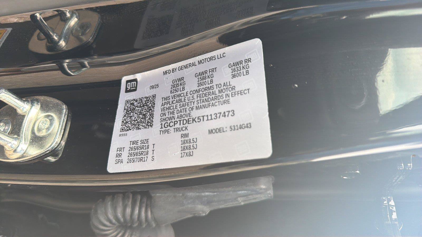Used 2026 Chevrolet Colorado Z71 w/ Technology Package AWD/4WD image 26