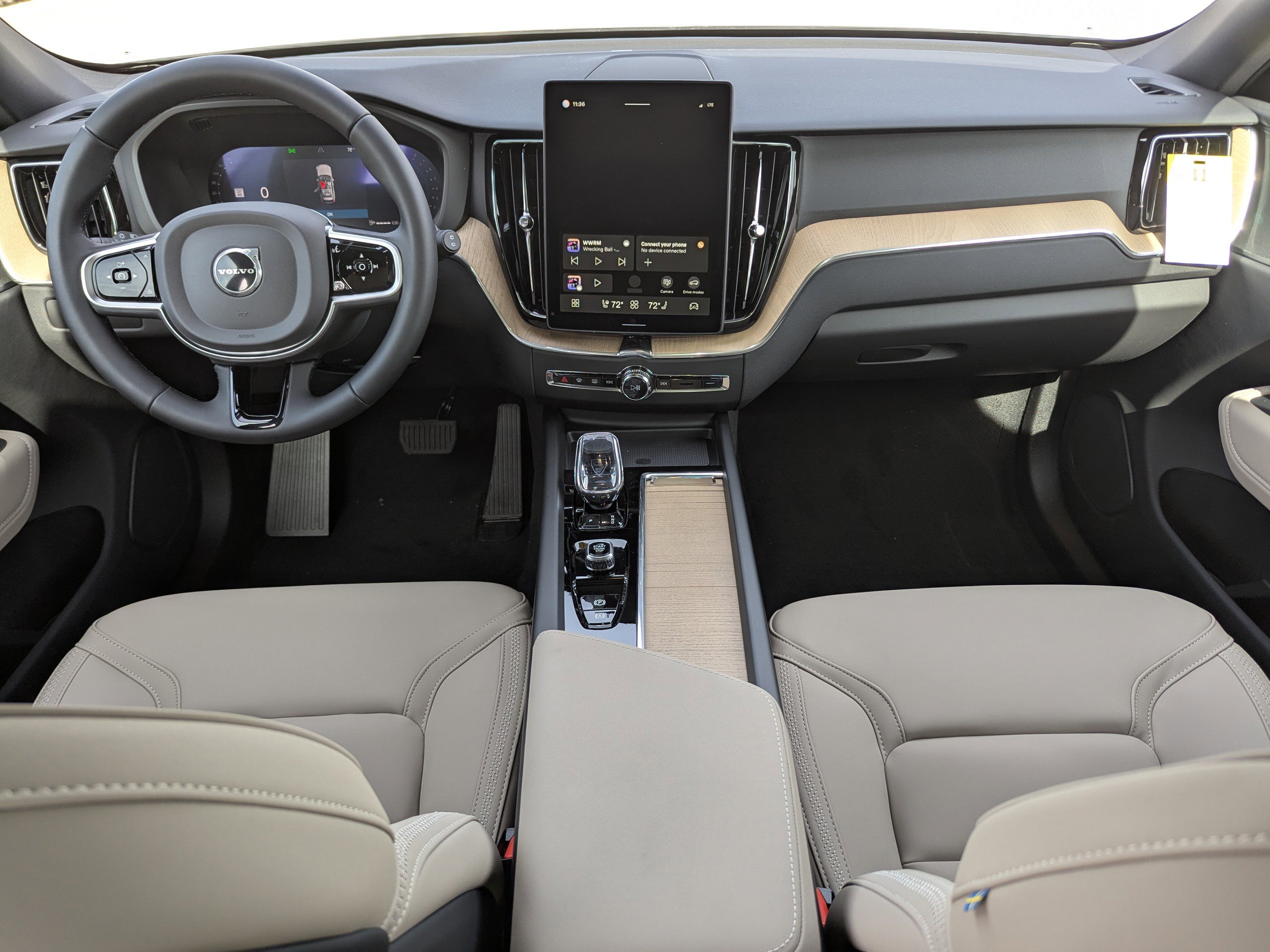 New 2026 Volvo XC60 B5 Core image 11