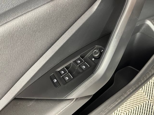 Used 2025 Volkswagen Jetta Sport FWD image 30