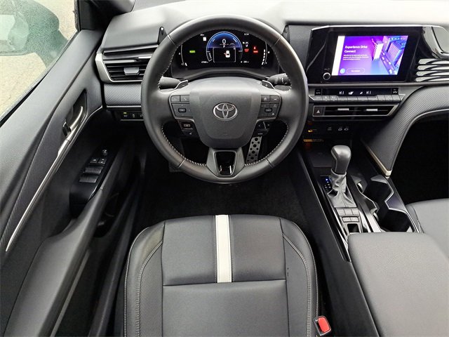 Used 2025 Toyota Camry XSE image 11