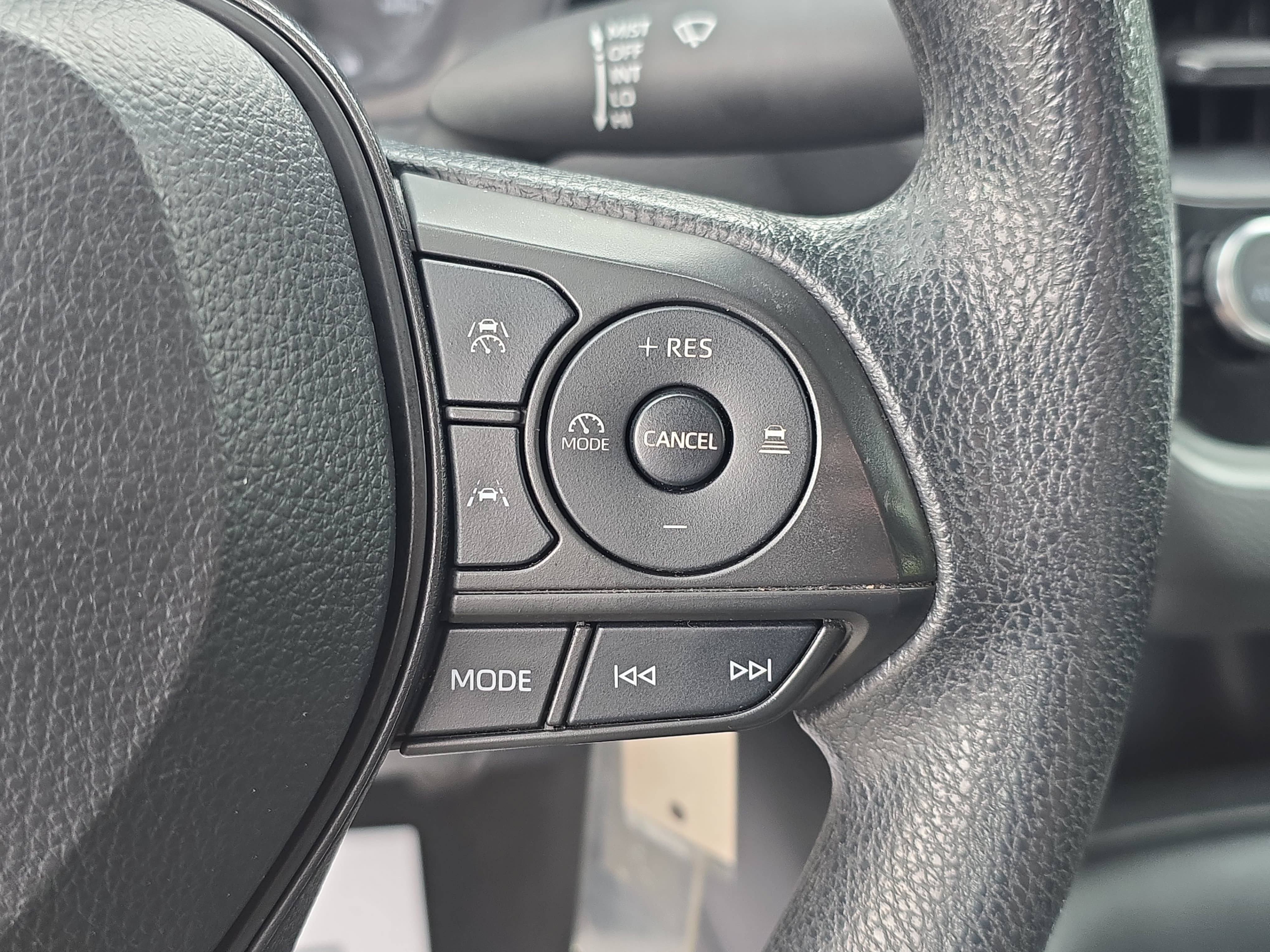 Used 2024 Toyota Corolla LE FWD image 15