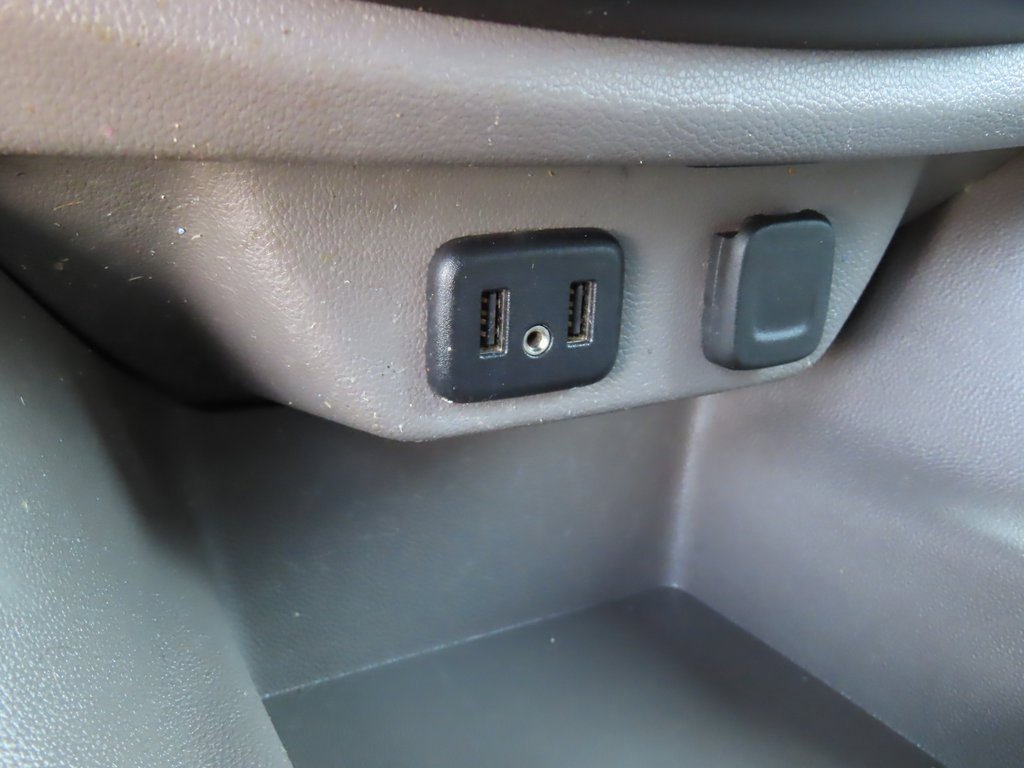 Used 2018 Chevrolet Traverse LT image 9