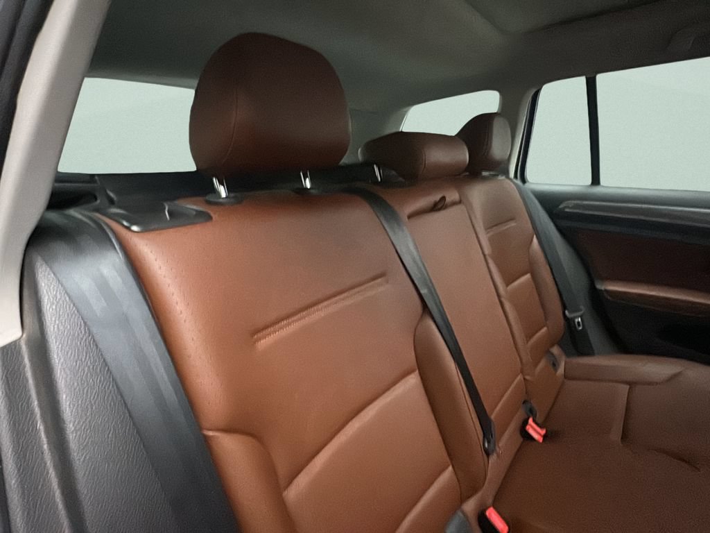 Used 2017 Volkswagen Golf Alltrack SE AWD/4WD image 16