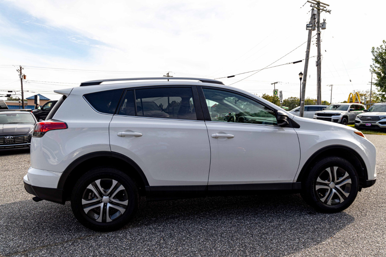 Used 2018 Toyota RAV4 LE w/ All Weather Liner Package image 7