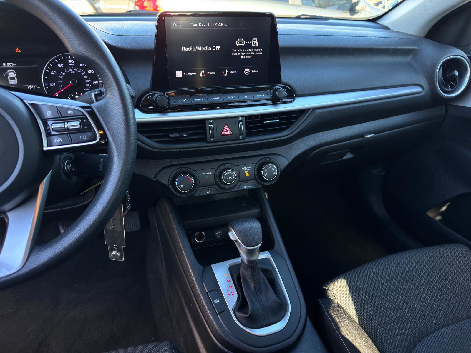 Used 2023 Kia Forte LXS image 18