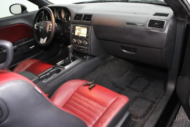 Used 2014 Dodge Challenger R/T Plus RWD image 24