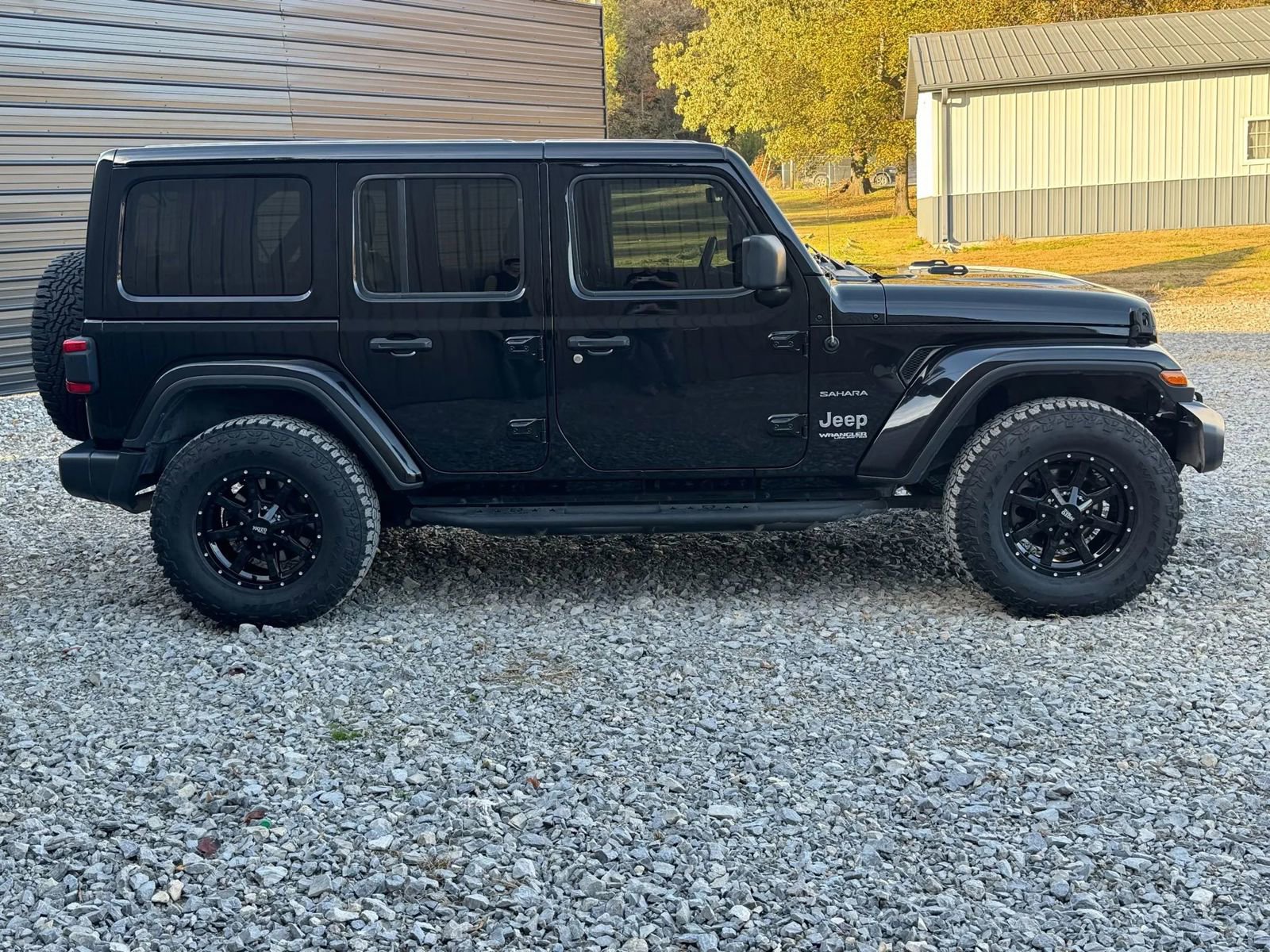 Used 2020 Jeep Wrangler Unlimited Sahara AWD/4WD image 6
