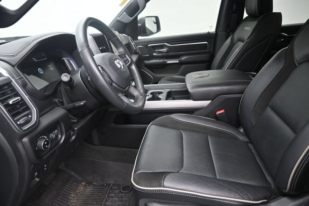 Used 2024 RAM 1500 Laramie AWD/4WD image 12