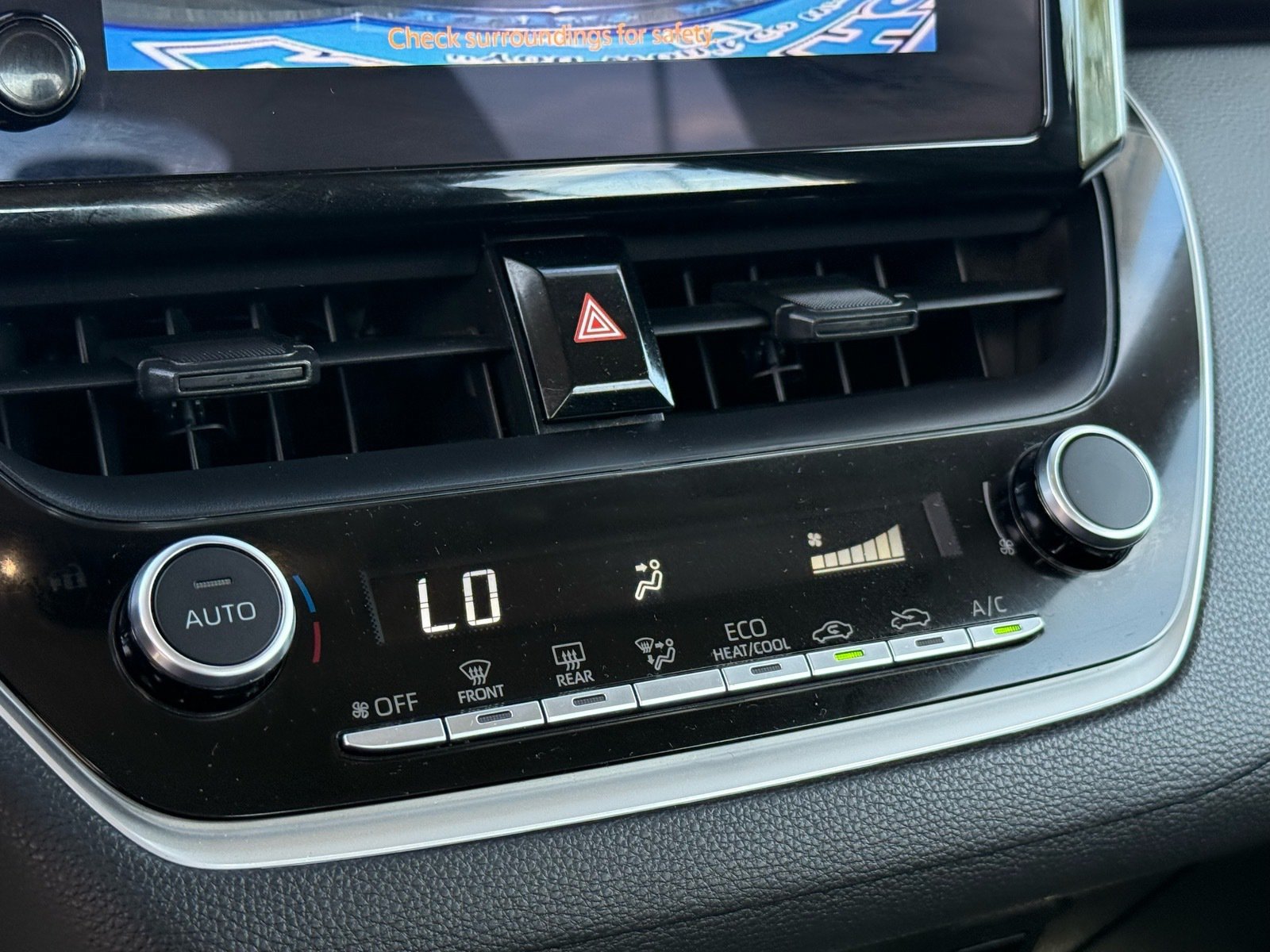 Used 2024 Toyota Corolla LE FWD image 23